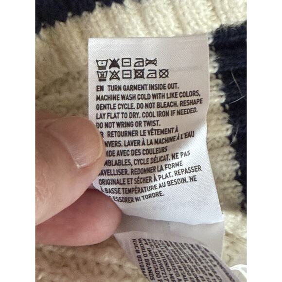 American Eagle Cardigan Sweater Womens XL Preppy Varsity Cable Knit Academia - Picture 8 of 10